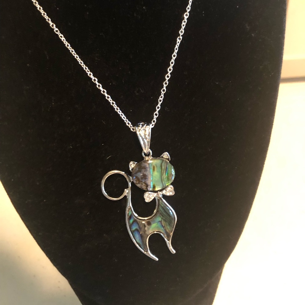 Metal and Abalone Shell Cat Pendant Necklace 18”